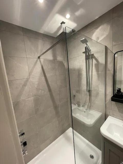 Superb 2 Bedroom Sea View Flat Scarborough Eksteriør billede