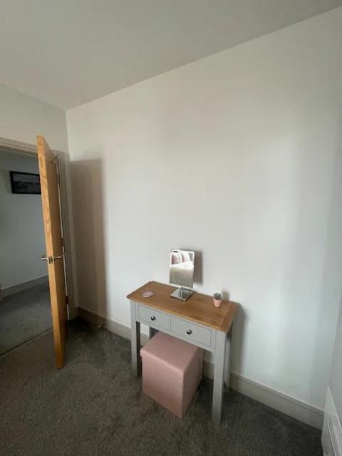 Superb 2 Bedroom Sea View Flat Scarborough Eksteriør billede